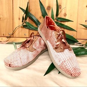 Skechers Bobs Women’s World Natural Polka Dot